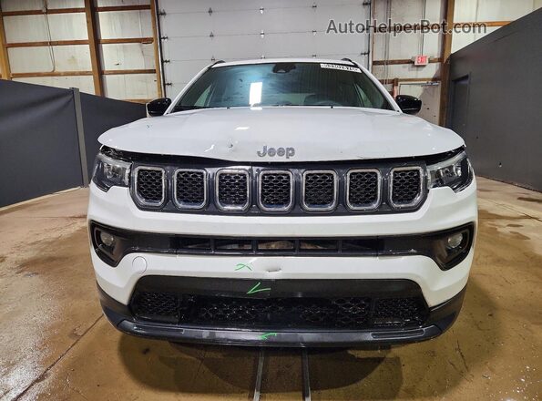 3C4NJDBN6RT604252 2024 JEEP COMPASS White Vista frontal