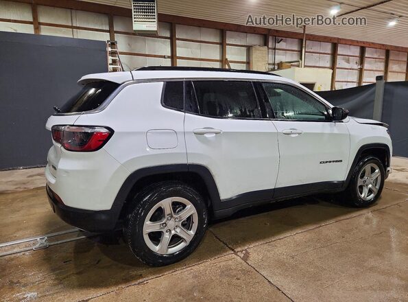 3C4NJDBN6RT604252 2024 JEEP COMPASS White Trasero derecho