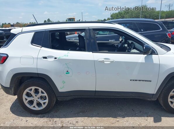 3C4NJDBN8RT154538 2024 JEEP COMPASS Белый Вид задней части салона