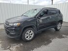 2025 Jeep Compass Latitude Черный vin: 3C4NJDBN8ST561054 Damage: Left Front Fender, Severe Damage, Replacement Required