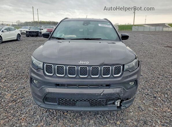 3C4NJDBNXRT605873 2024 JEEP COMPASS Серый Вид спереди