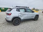 2025 Jeep Compass Latitude Серебряный vin: 3C4NJDBNXST586313