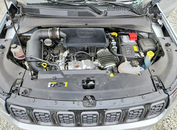 3C4NJDBNXST586313 2025 JEEP COMPASS Серебряный Вид подкапотного пространства
