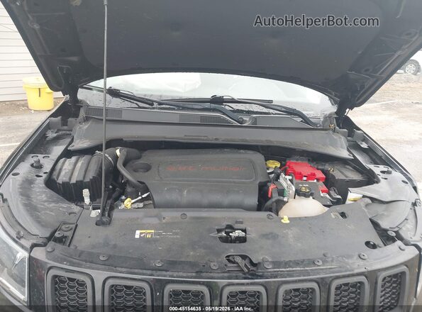 3C4NJDCB0MT517654 2021 JEEP COMPASS Black Widok z tyłu