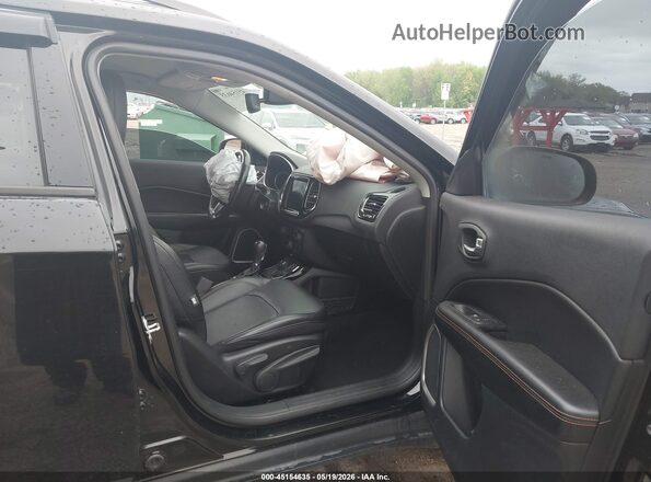 3C4NJDCB0MT517654 2021 JEEP COMPASS Black Widok wnętrza z przodu