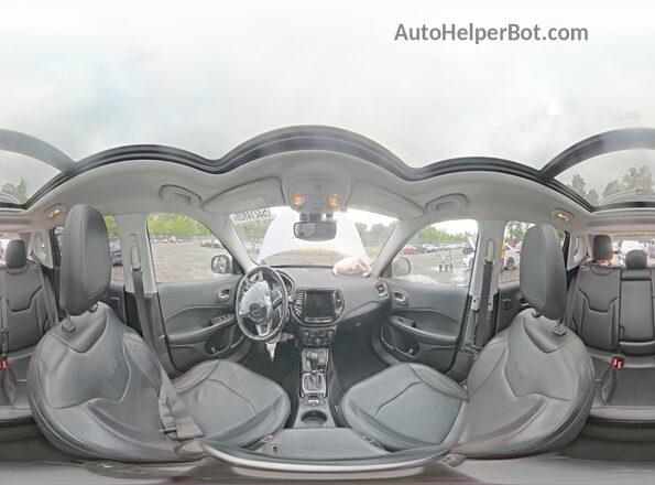3C4NJDCB0MT525544 2021 JEEP COMPASS Серебряный Панорамный вид салона 360°