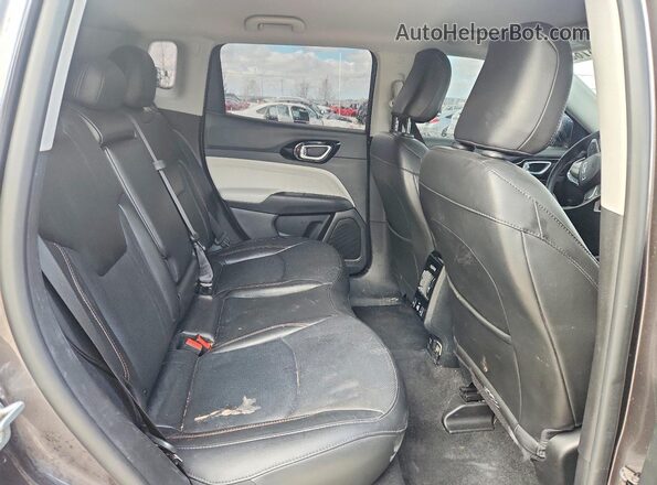 3C4NJDCB0NT149753 2022 JEEP COMPASS Серый Вид задней части салона