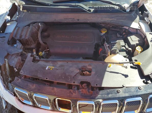 3C4NJDCB0NT186804 2022 JEEP COMPASS White Engine compartment view