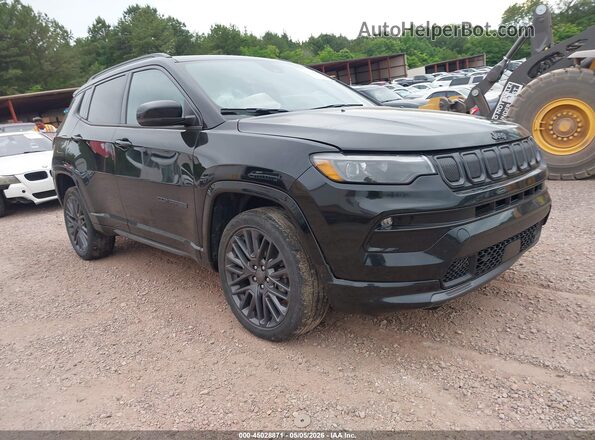 3C4NJDCB2NT114955 2022 JEEP COMPASS Черный Передняя правая четверть