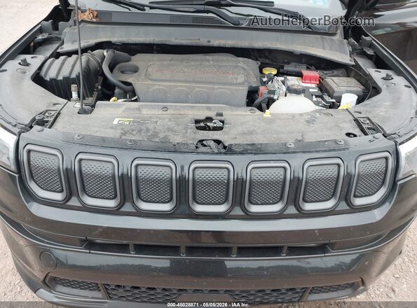 3C4NJDCB2NT114955 2022 JEEP COMPASS Черный Вид сзади