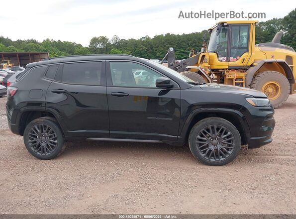 3C4NJDCB2NT114955 2022 JEEP COMPASS Черный Вид задней части салона