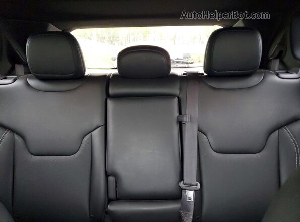 3C4NJDCB2NT236022 2022 JEEP COMPASS Белый Вид задних сидений