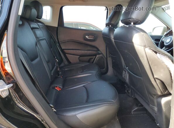 3C4NJDCB3KT619270 2019 JEEP COMPASS Черный Вид задней части салона