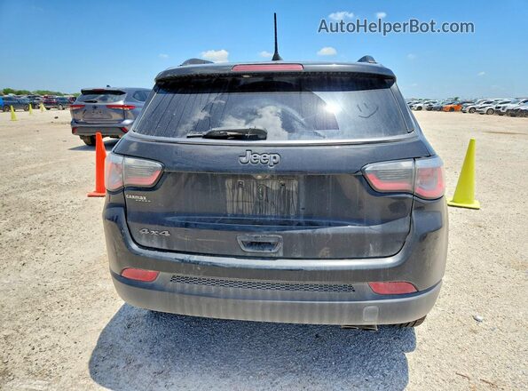3C4NJDCB3LT135276 2020 JEEP COMPASS Черный Вид сзади