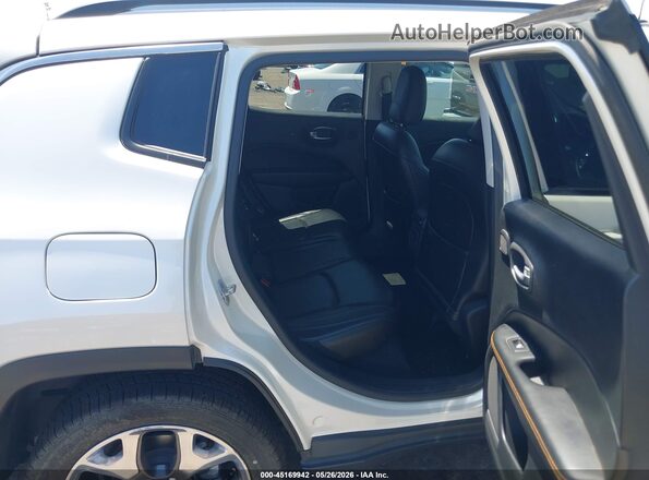 3C4NJDCB4HT628391 2017 JEEP NEW COMPASS White VIN კოდის სტიკერის ხედი