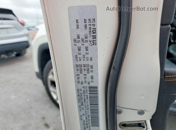 3C4NJDCB4JT209981 2018 JEEP COMPASS Белый Вид наклейки с VIN-кодом