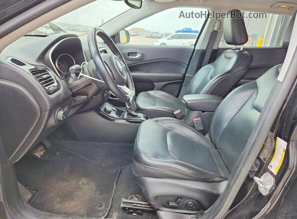 3C4NJDCB4JT341526 2018 JEEP COMPASS Black Widok wnętrza z przodu