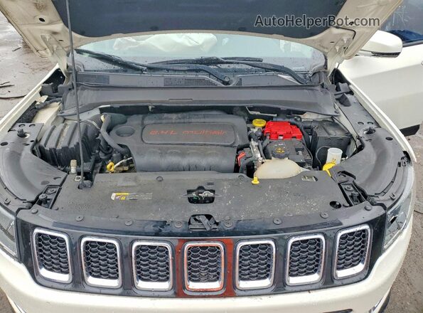 3C4NJDCB5KT827652 2019 JEEP COMPASS White Widok komory silnika