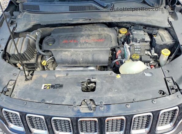 3C4NJDCB6JT190480 2018 JEEP COMPASS Gray Widok wnętrza z tyłu