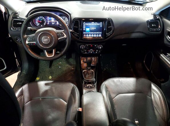 3C4NJDCB6LT259025 2020 JEEP COMPASS Синий Вид панели приборов