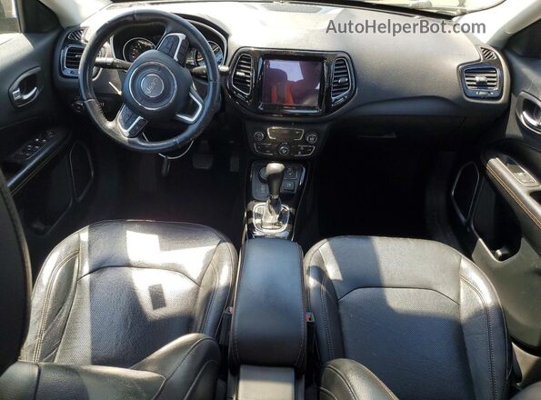 3C4NJDCB9KT767858 2019 JEEP COMPASS Серый Вид панели приборов