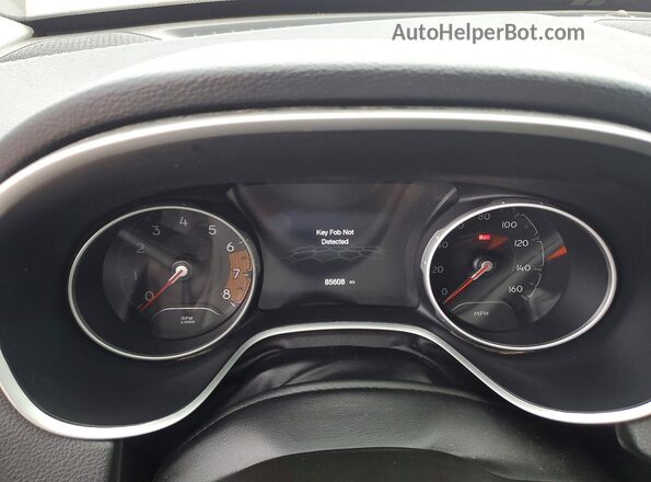 3C4NJDCB9KT827332 2019 JEEP COMPASS Красный Вид щитка приборов