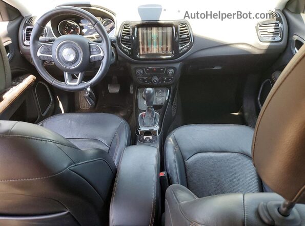 3C4NJDCBXHT651545 2017 JEEP COMPASS Gray Widok deski rozdzielczej