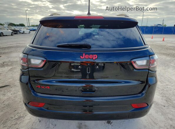 3C4NJDCN0PT539474 2023 JEEP COMPASS Черный Вид сзади