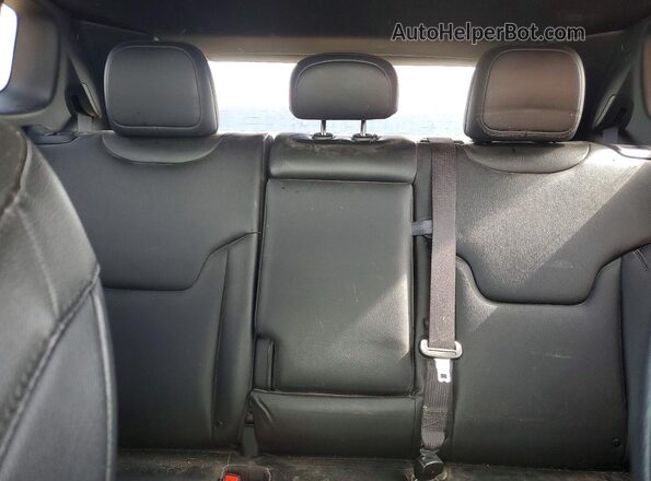 3C4NJDCN0RT156721 2024 JEEP COMPASS White Հետևի նստատեղերի տեսք
