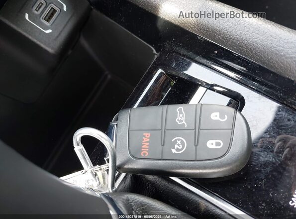 3C4NJDCN0TT207349 2026 JEEP COMPASS Черный Вид панели приборов
