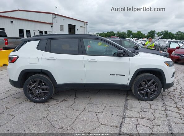 3C4NJDCN1TT214486 2026 JEEP COMPASS Белый Вид задней части салона