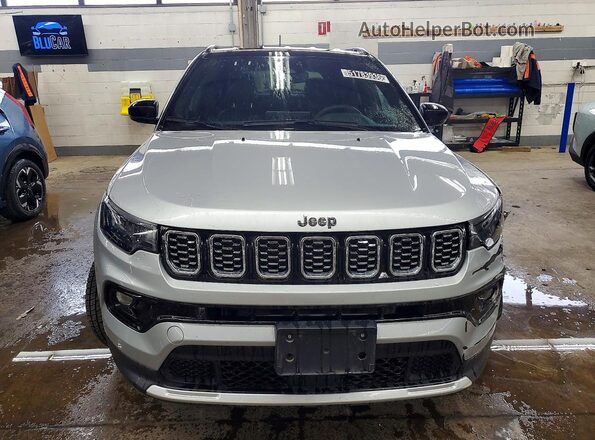 3C4NJDCN2ST510972 2025 JEEP COMPASS Серебряный Вид спереди