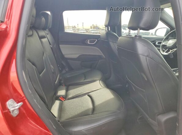 3C4NJDCN2ST524564 2025 JEEP COMPASS Красный Вид задней части салона