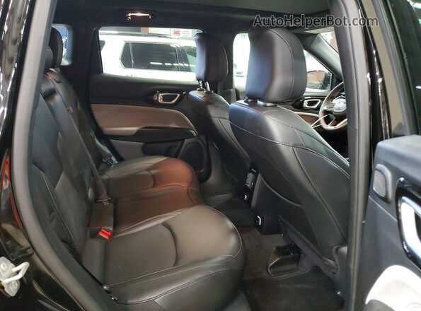 3C4NJDCN3PT542305 2023 JEEP COMPASS Черный Вид задней части салона