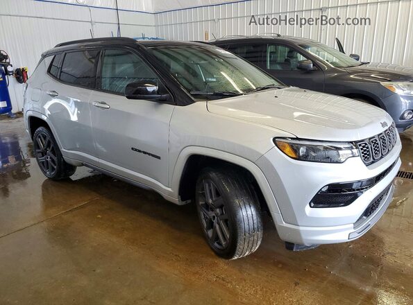 3C4NJDCN3RT171889 2024 JEEP COMPASS Silver Передня права чверть