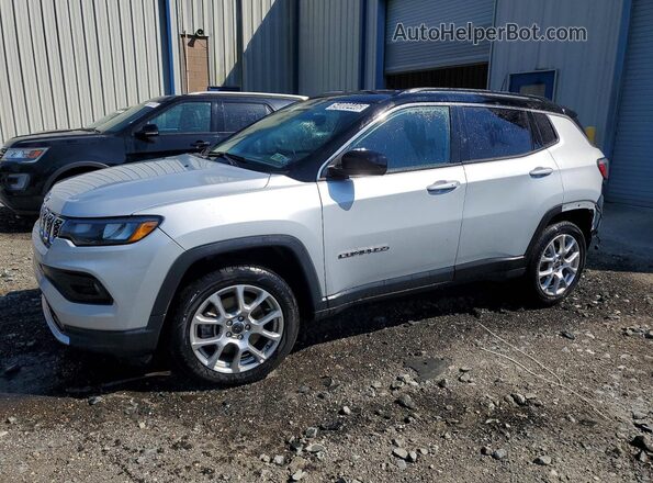 3C4NJDCN3ST513167 2025 JEEP COMPASS Silver Przód lewy