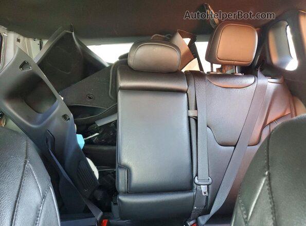 3C4NJDCN3ST513167 2025 JEEP COMPASS Silver Widok tylnych siedzeń