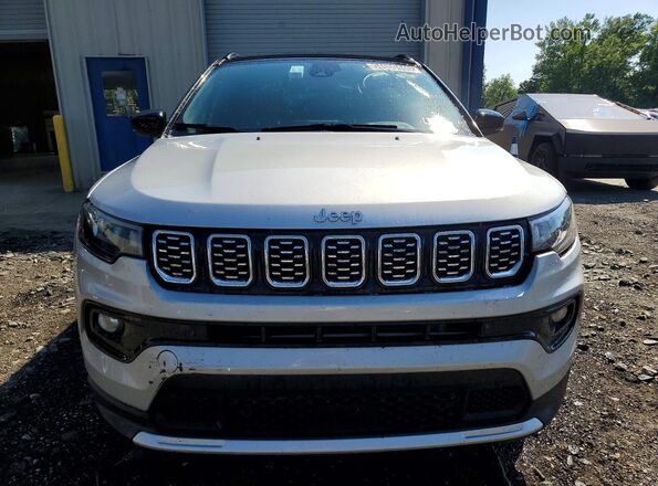 3C4NJDCN3ST513167 2025 JEEP COMPASS Silver Widok z przodu
