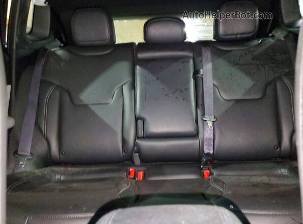 3C4NJDCN3ST577290 2025 JEEP COMPASS Black Widok tylnych siedzeń