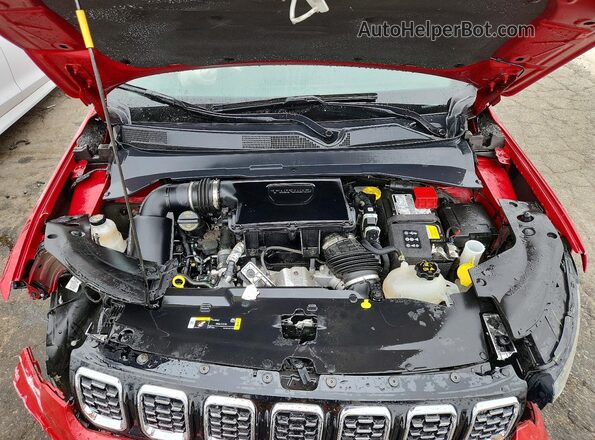 3C4NJDCN4ST581736 2025 JEEP COMPASS Red Vista del compartimento del motor