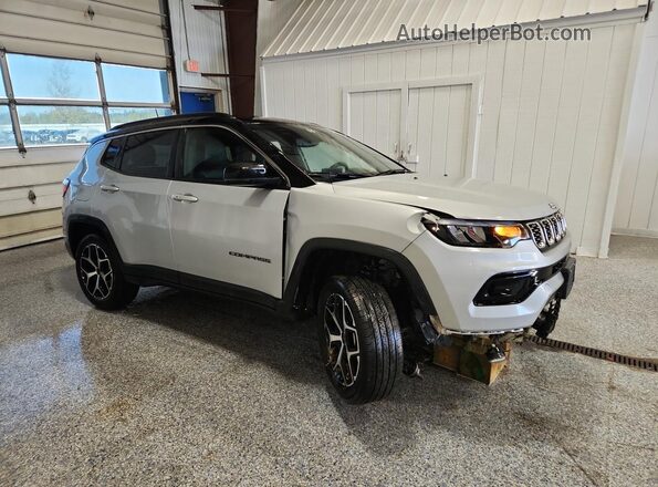 3C4NJDCN4TT187431 2026 JEEP COMPASS Серебряный 