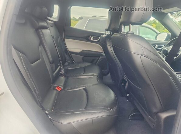 3C4NJDCN5ST513042 2025 JEEP COMPASS White Widok tylnych siedzeń