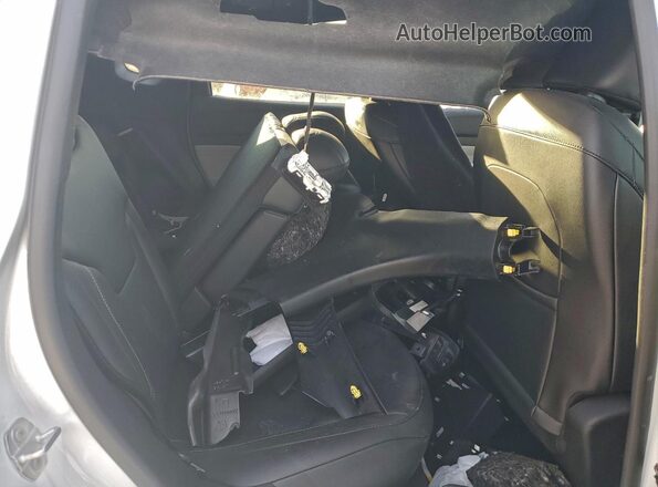 3C4NJDCN5ST591076 2025 JEEP COMPASS Белый Вид задней части салона