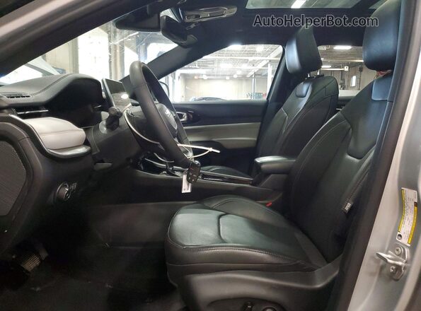 3C4NJDCN5ST614775 2025 JEEP COMPASS Silver Vista interior delantera