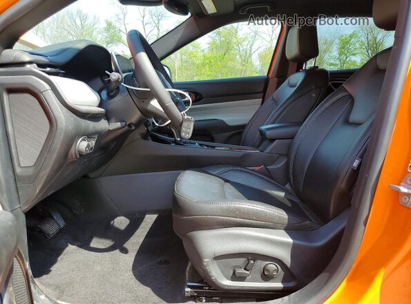 3C4NJDCN5TT174008 2026 JEEP COMPASS Оранжевый Вид салона спереди