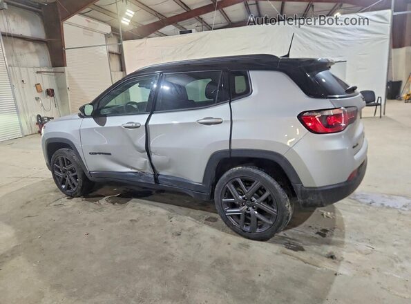 3C4NJDCN5TT221165 2026 JEEP COMPASS Серебряный Задняя левая четверть