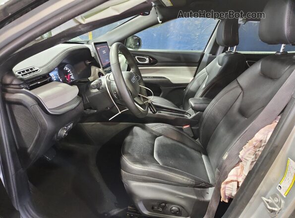 3C4NJDCN6ST508383 2025 JEEP COMPASS Silver 