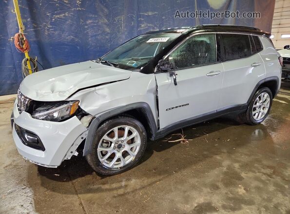 3C4NJDCN6ST508383 2025 JEEP COMPASS Silver 