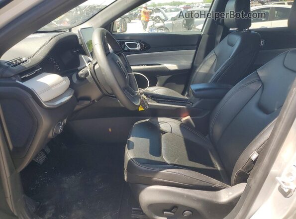 3C4NJDCN6ST512353 2025 JEEP COMPASS Серый Вид салона спереди