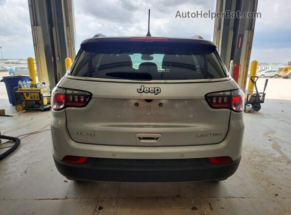 3C4NJDCN8RT173038 2024 JEEP COMPASS Silver Вид ззаду